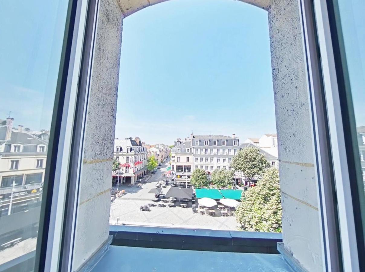 Logement Place D'Erlon Hypercentre Avec Balcon Reims Exterior foto