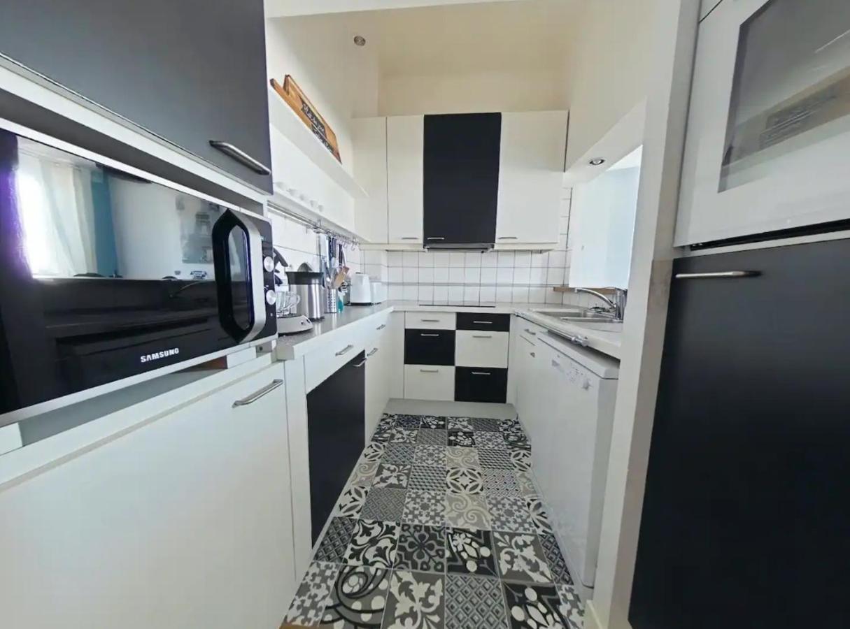 Logement Place D'Erlon Hypercentre Avec Balcon Reims Exterior foto